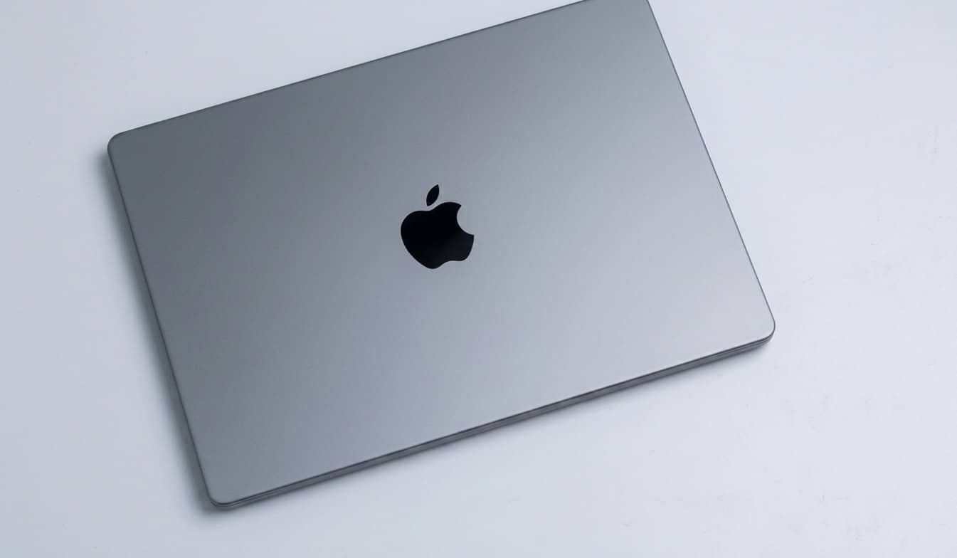 MacBook Pro 2021 M1 Max 32GB RAM 1TB SSD